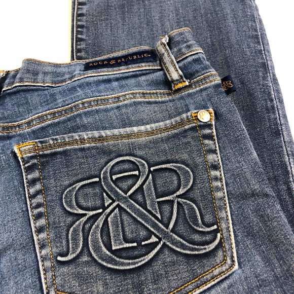 Rock & Republic Denim - ROCK & REPUBLIC jeans embossed pockets flare leg women’s jeans Berlin Kasandra